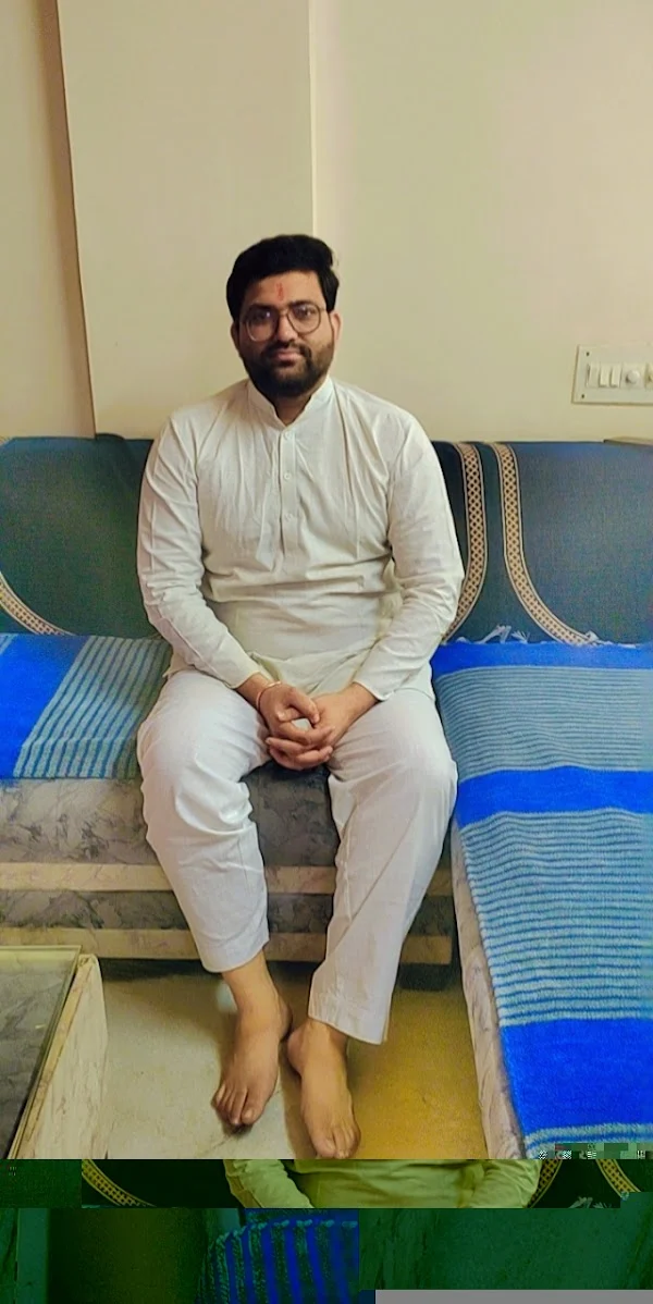 Best Astrologer in Vadodara - Love & Family Problem Specialist : Sai Shiv Astro