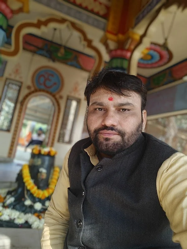 Pandit Ji Aadesh Tiwari