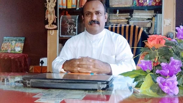 Shastri ji Astrologer (Suresh ji)